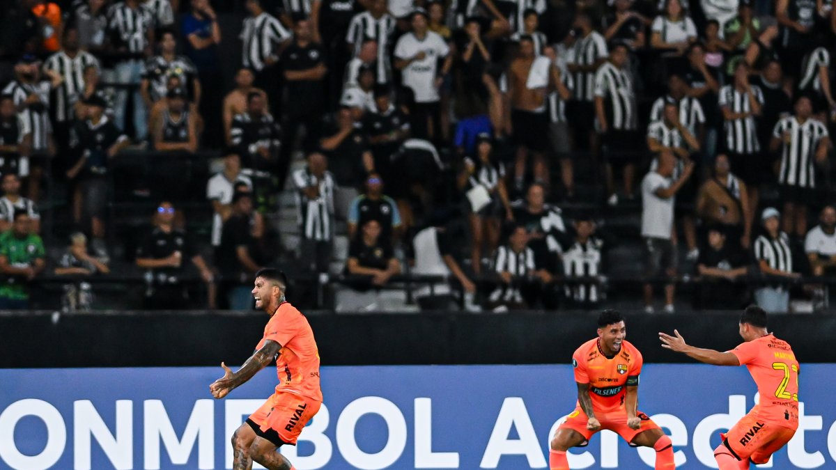 Barcelona derrotó a Botafogo en Brasil.