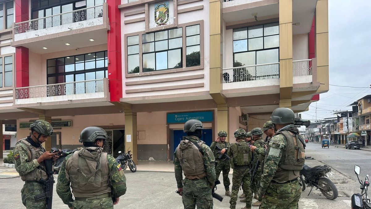 Militares y policías se desplegarán en zonas estratégicas de las cuatro provincias en donde rige el toque de queda.
