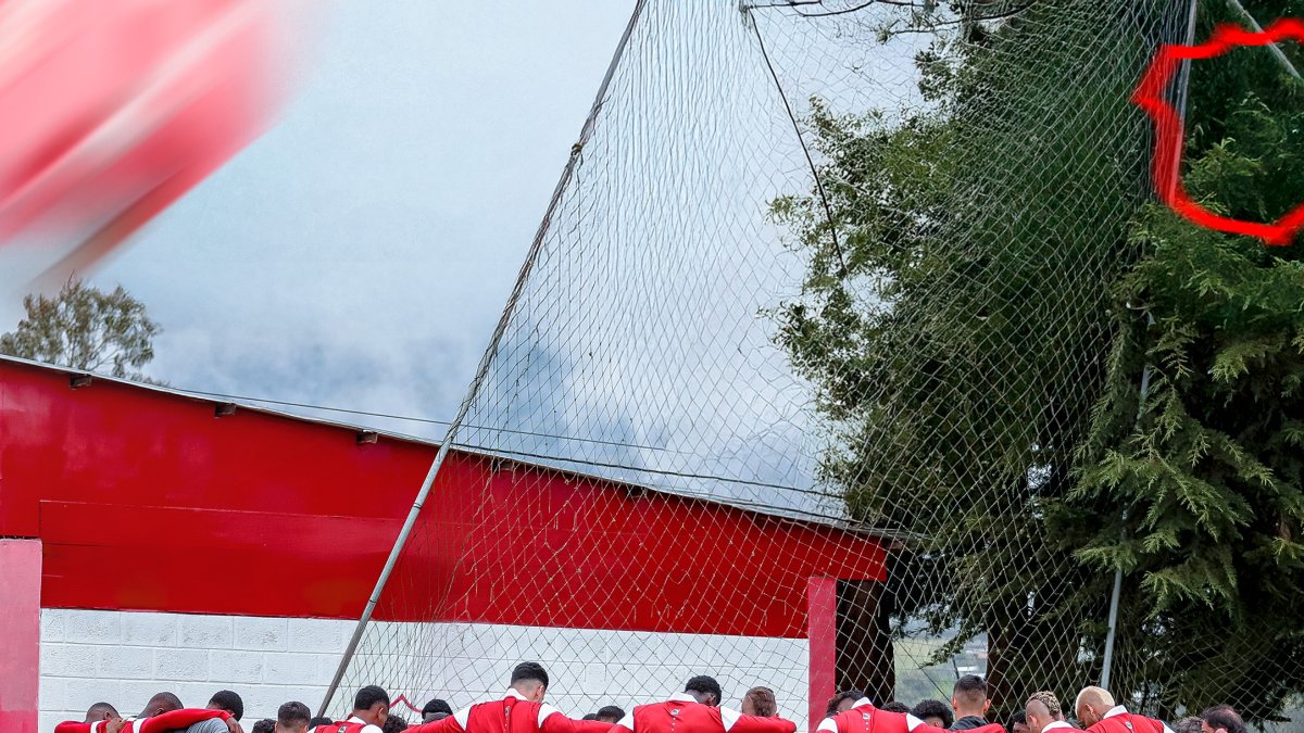 Técnico Universitario busca su primera victoria ante Libertad en Ambato.