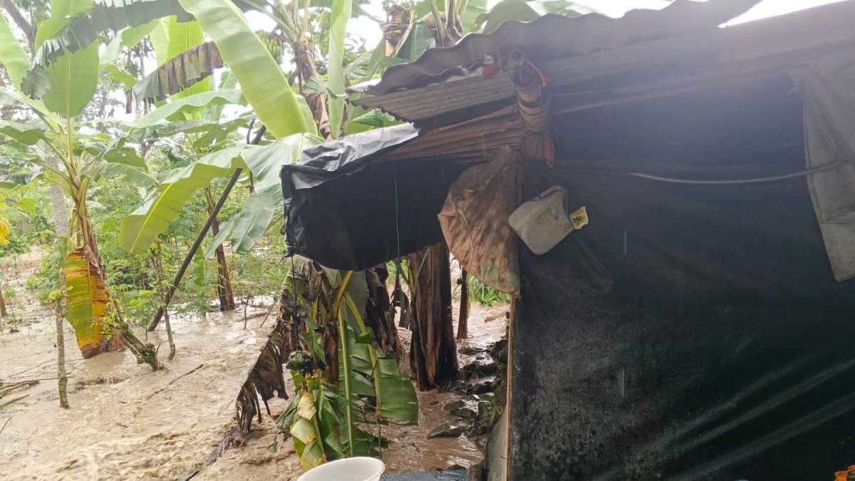 El número de víctimas mortales por las lluvias en Ecuador se elevó a 13 personas en lo que va de 2026.