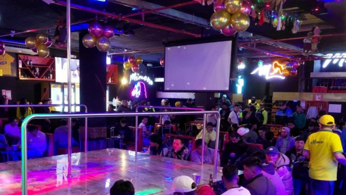 Operativos de control en establecimientos nocturnos de Quito dejaron tres locales clausurados por no contar con la LUAE.