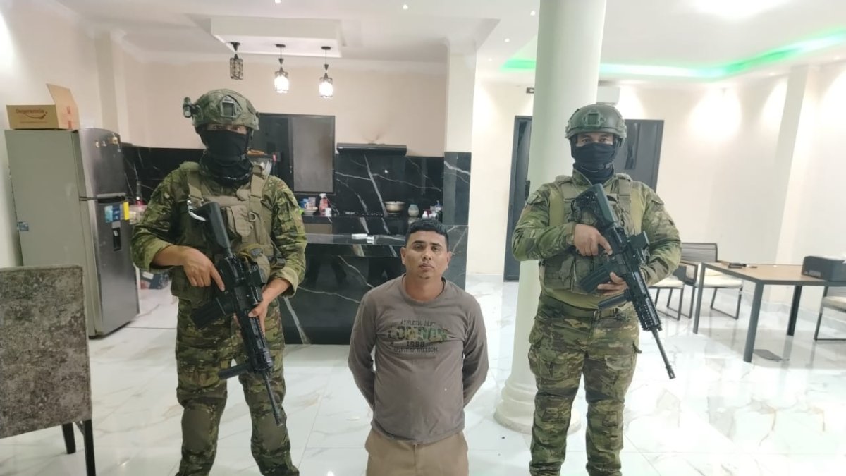 Alias La Perris, presunto cabecilla de Los Tiguerones, murió dentro de la Penitenciaría del Litoral días después de su detención.