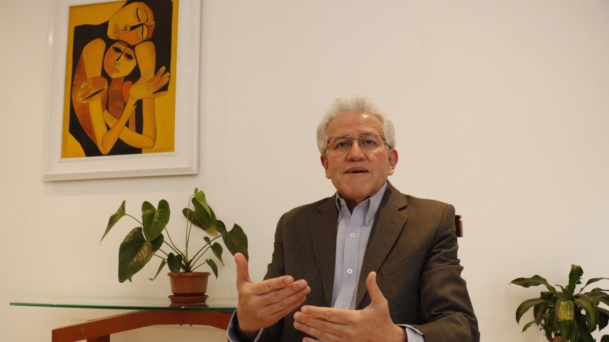 A Germán Rodas, coordinador de la Comisión Nacional Anticorrupción, no le parece bien que la vicepresidenta María José Pinto demore en actuar ante los presuntos casos de corrupción denunciados.