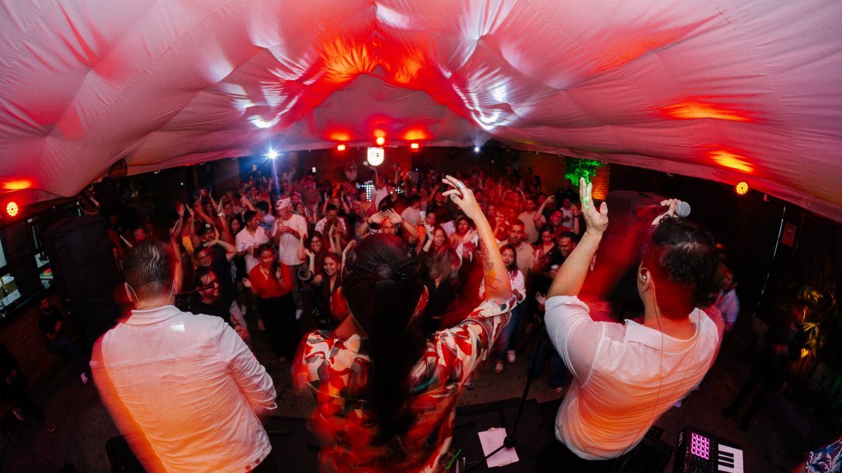 Se ha convertido en un punto de encuentro para quienes buscan algo más que una cerveza.