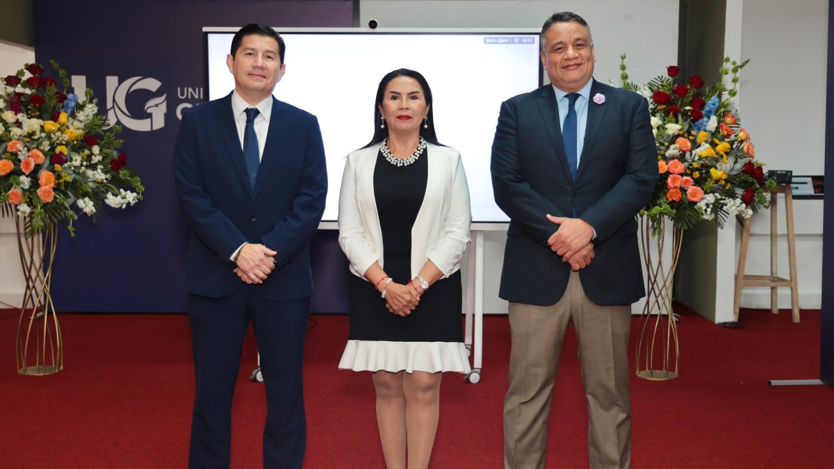 La Universidad de Guayaquil inicia el periodo 2026–2031 con la reelección del rector Francisco Lenin Morán Peña y la vicerrectora académica Sofía Lovato Torres.