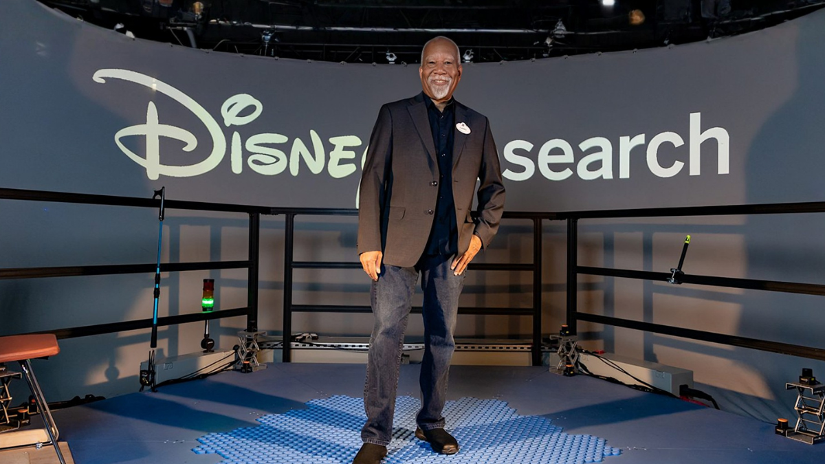 Lanny Smoot, ingeniero de The Walt Disney Company.