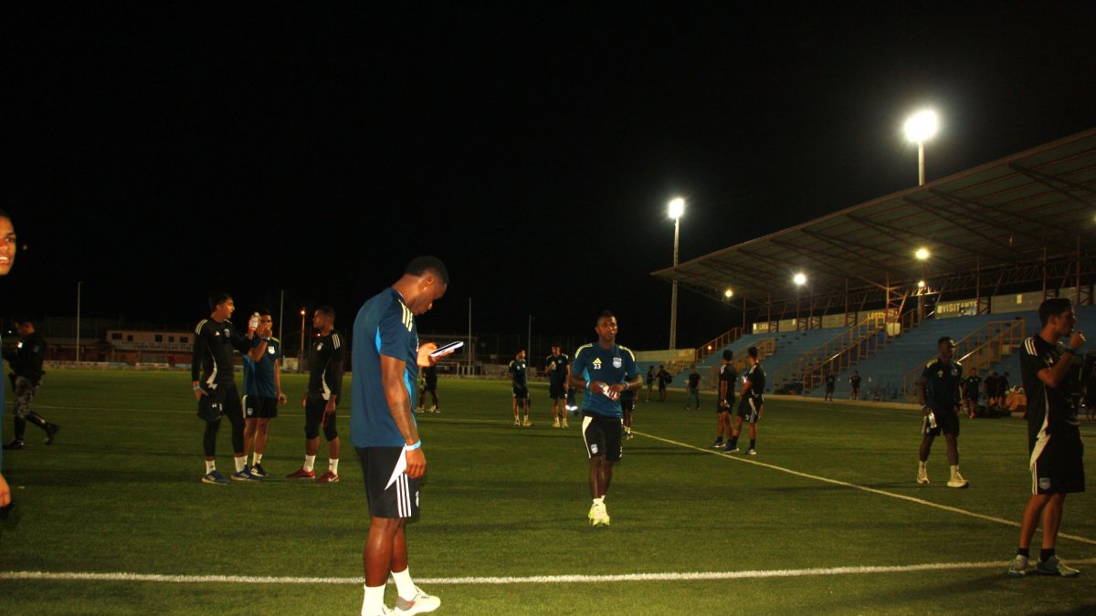 Miller Bolaños fue uno de los más aclamados por los hinchas azules.