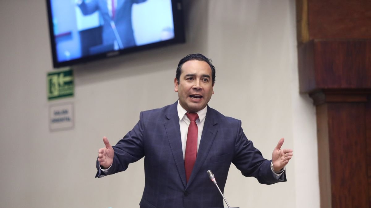 El jefe del bloque de la RC, Juan Andrés González, enfrenta un proceso en su contra por el supuesto cobro de diezmos