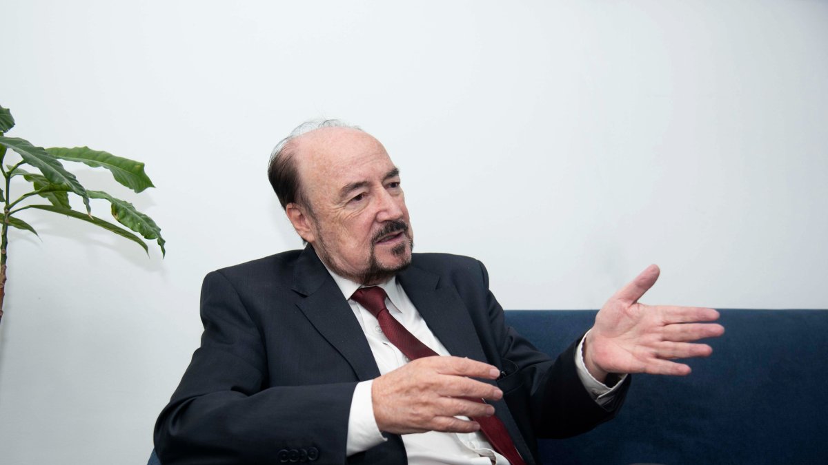 El fundador de Democracia Sí, Gustavo Larrea, señala que buscará la Alcaldía de Guayaquil en las seccionales de 2027.