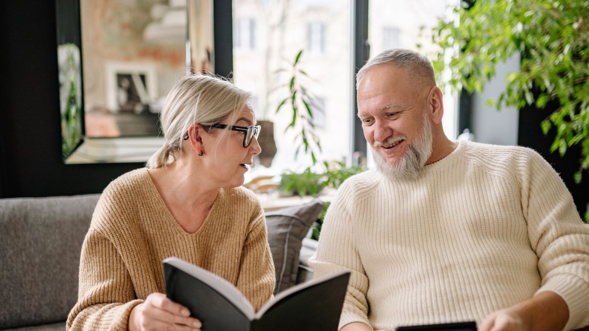 Alejandra Calasanz presenta 'Cómo tener un matrimonio feliz', un libro basado en su experiencia personal que plantea que las crisis de pareja pueden convertirse en oportunidades.