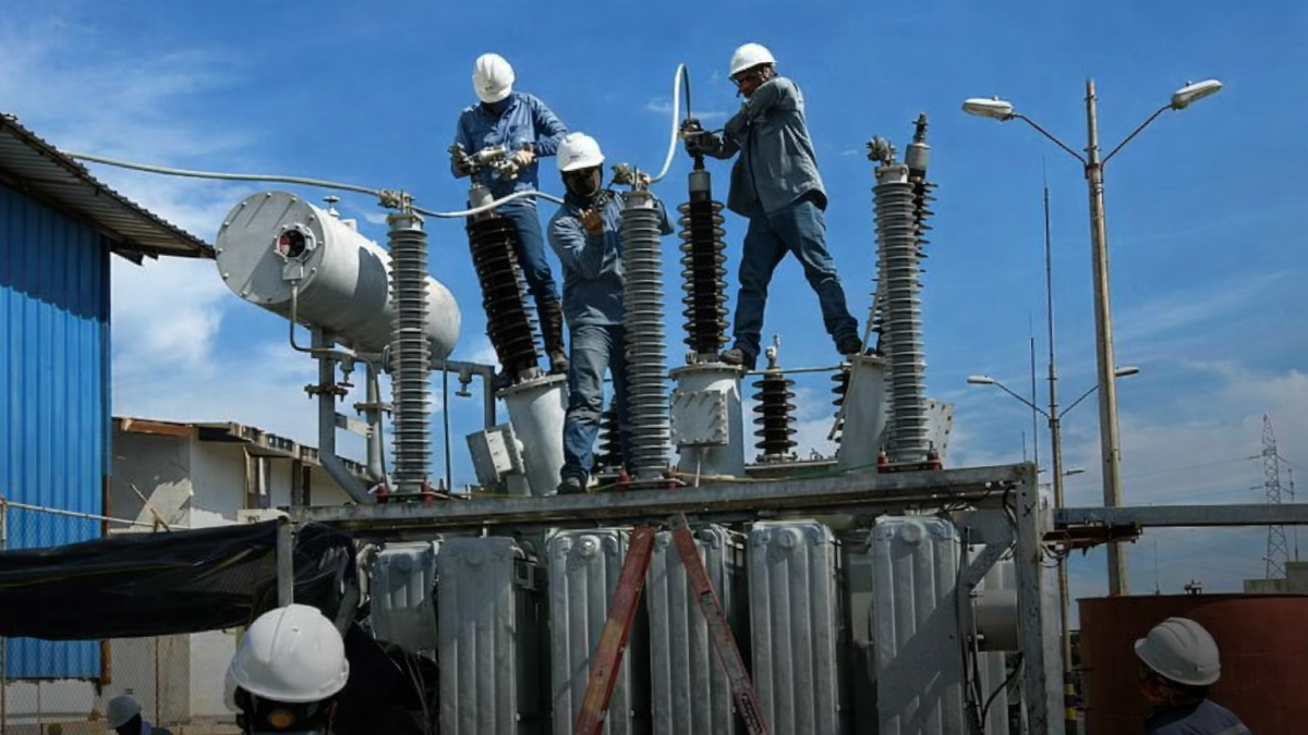 Apagones y trabajos en subestaciones marcan la crisis y el refuerzo eléctrico en Santa Elena.