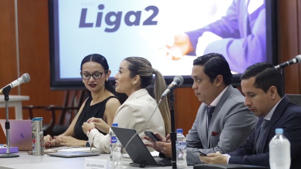 La abogada de la consejera Nicole Bonifaz fue una de las primeras que participó en la exposición de las defensas técnicas, durante la audiencia preparatoria de juicio.