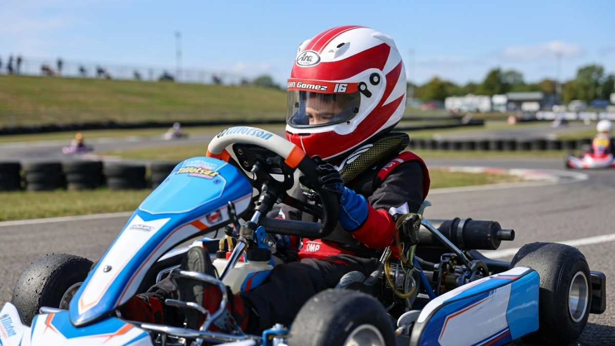Ilan Gomez comenzó a desenvolverse en el Karting en 2025.