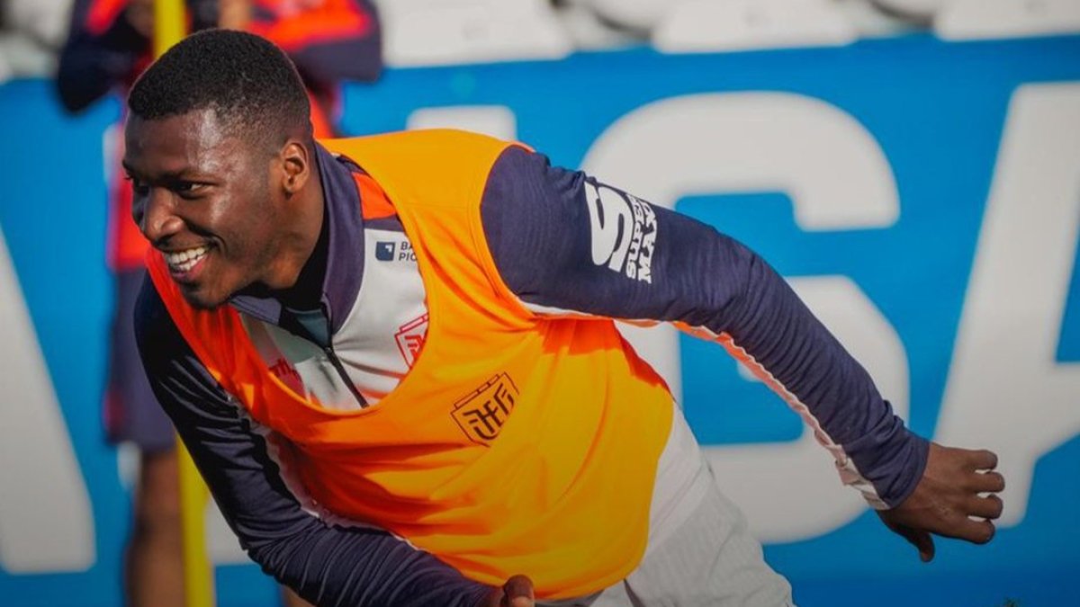 Moisés Caicedo se alista para el duelo entre Ecuador y Marruecos.