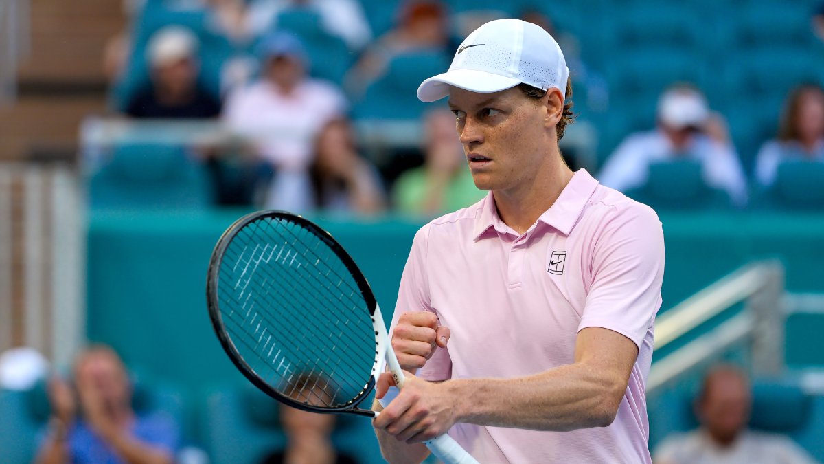 Jannik Sinner se deshizo de Zverev por parciales de  6-3 y 7-6 (7/4).