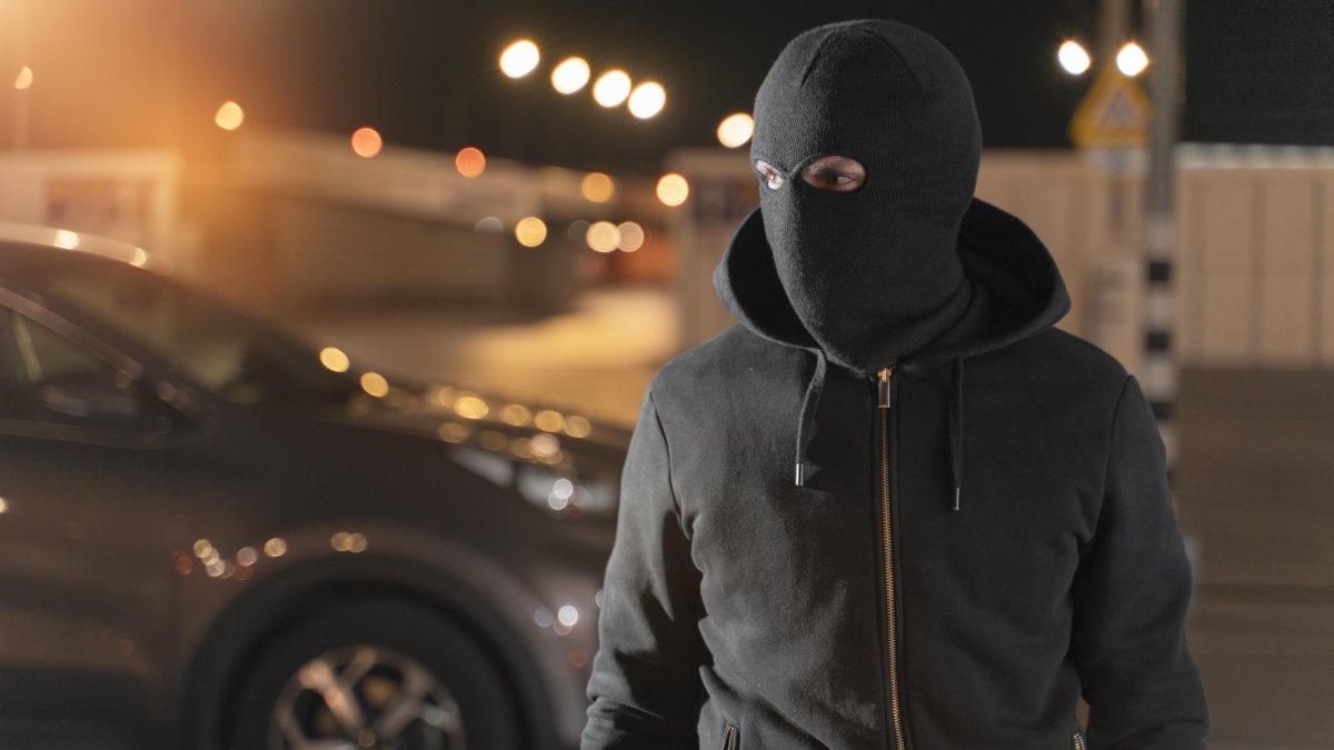 Referencia. Ciudadano herido tras asalto con arma de fuego en la avenida Shyris, norte de Quito.