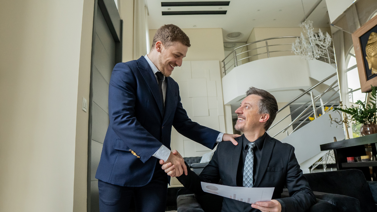 La Real Academia Española explica que “buen día” y “buenos días” son formas correctas de saludo.