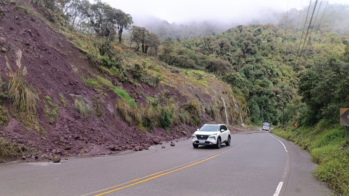 La vía Cuenca-Molleturo-El Empalme será rehabilitada en 18 meses con una inversión de $ 21,6 millones financiados por el Banco Mundial.