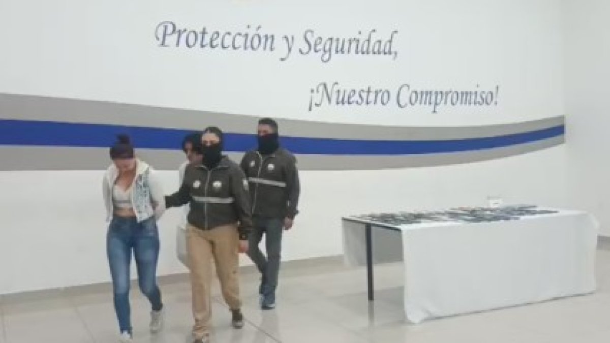 Dos aprehendidos por red de celulares robados en centro de Quito