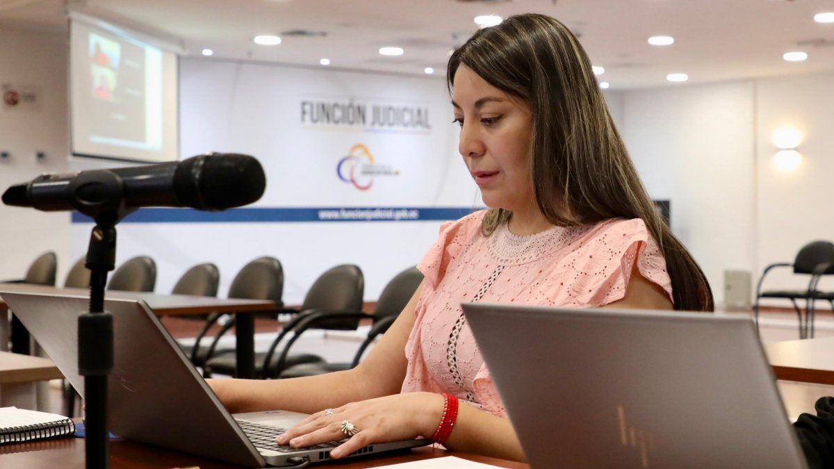 Ana Hidalgo es la fiscal que investiga el caso de la muerte del excandidato presidencial, Fernando Villavicencio.