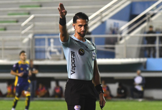 Arbitraje Robert Cabrera