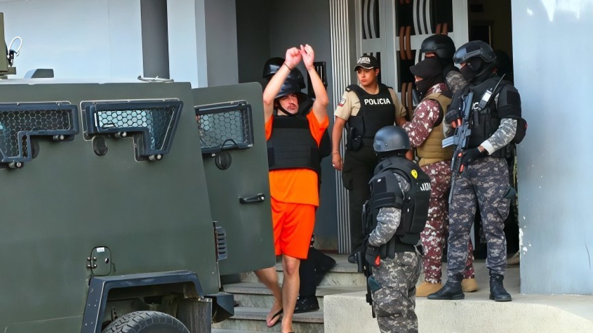 El alcalde de Guayaquil, Aquiles Álvarez, se encuentra recluido en Santa Elena.