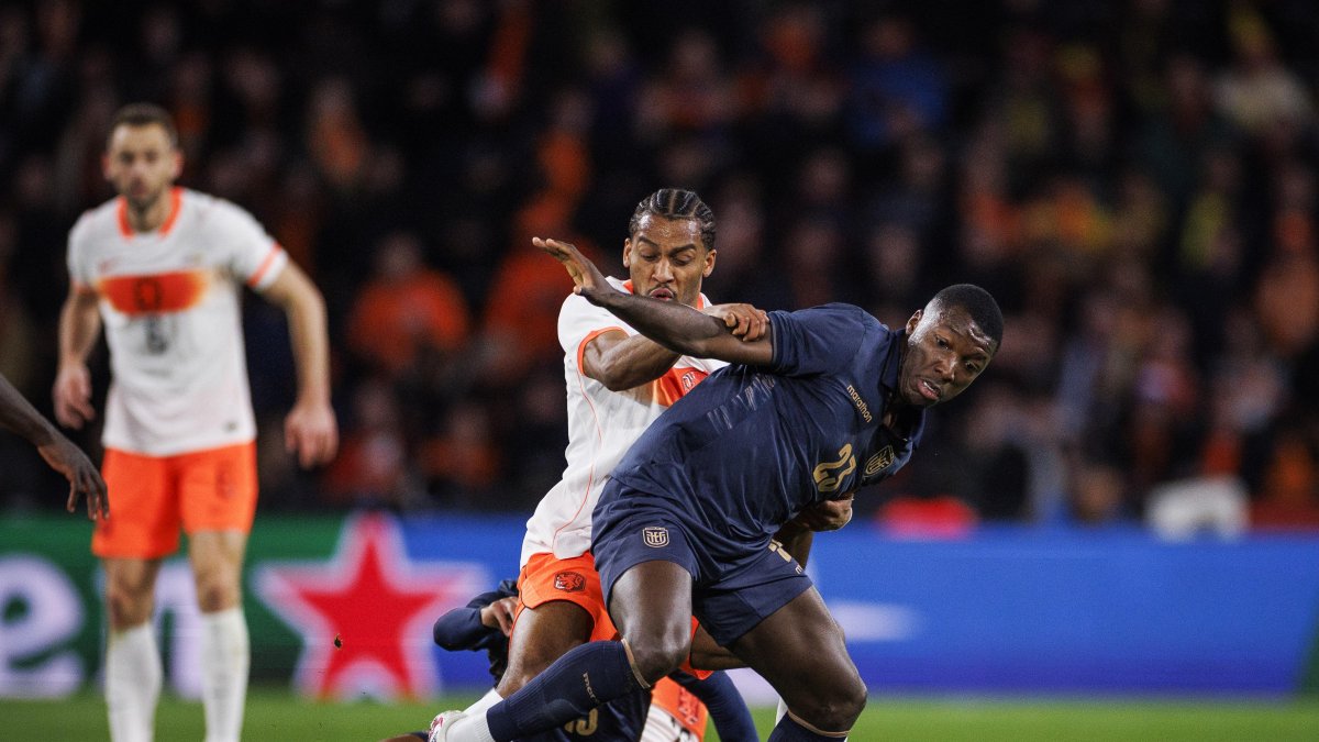 Moisés Caicedo lideró el mediocampo de Ecuador en el empate 1-1 ante Países Bajos.