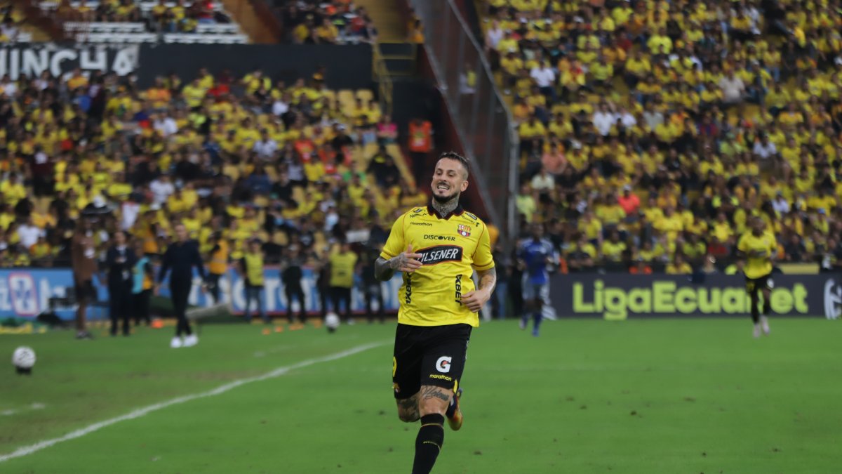 Darío Benedetto comandará el ataque de Barcelona SC.