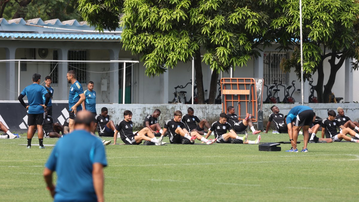 Emelec se prepara para recibir a Deportivo Cuenca por la fecha 7 de la LigaPro.