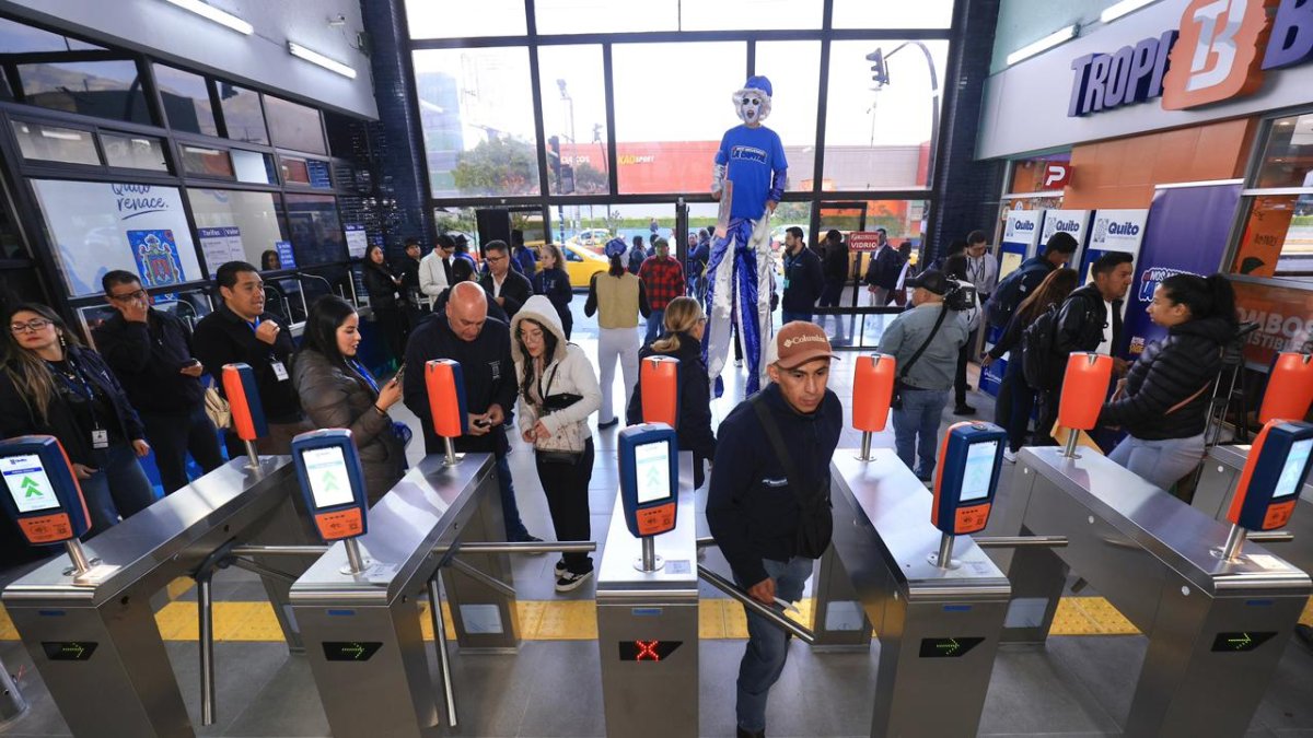 Sistema de recaudo arranca en Quito con pago digital en Trolebús, Ecovía y Metro en fase inicial.