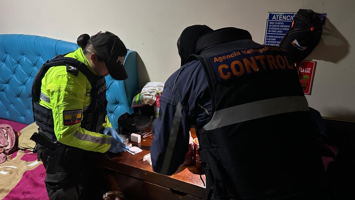 Operativos de la Agencia Metropolitana de Control dejaron como resultado la clausura de dos hostales en el sur de Quito por incumplir normas sanitarias y de seguridad contra incendios.