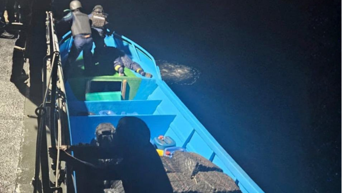 El hecho ocurrió a 69 millas náuticas de la costa de Manta, en la provincia de Manabí.