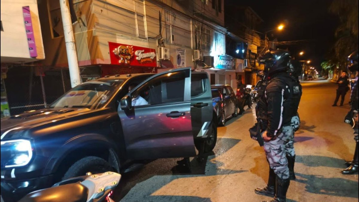 Los controles nocturnos se concentraron en vías estratégicas como Vía a Daule, Vía Perimetral y José María Egas, según reportaron autoridades.
