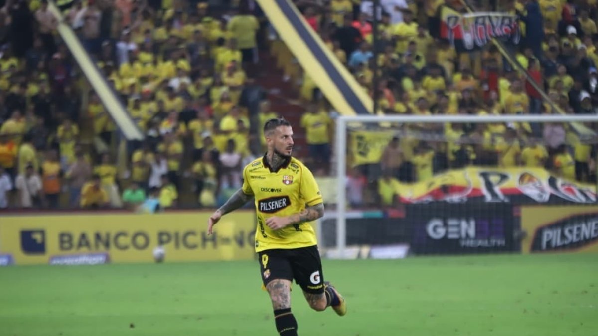 Barcelona SC se prepara para recibir a Cruzeiro en la Copa Libertadores 2026.