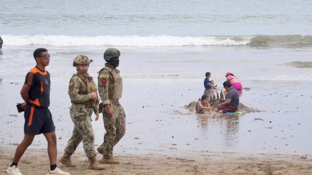 La presencia de las FF.AA. y la Policía en zonas turísticas fue uno de los factores que aportó a la sensación de tranquilidad entre visitantes.