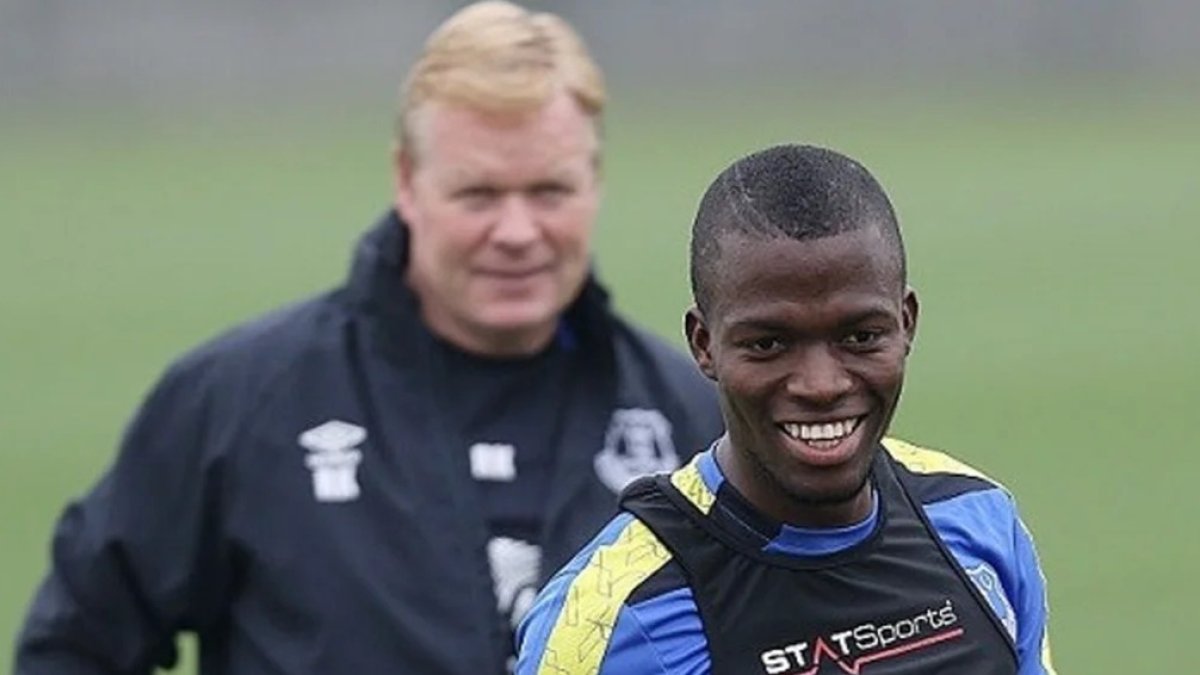 Ronald Koeman dirigió a Enner Valencia en Everton.