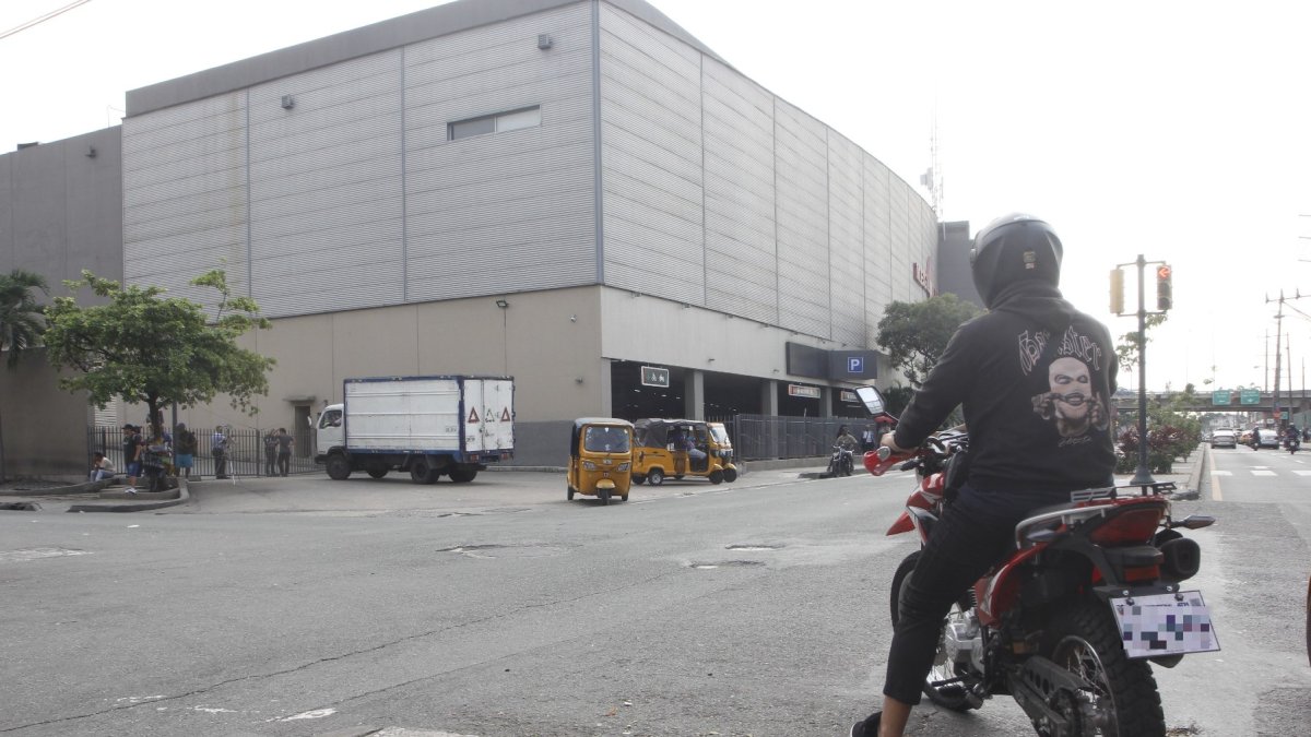 El crimen de Juan Carlos Mazzini Escalante se cometió, el 29 de marzo de 2026, afuera de un centro comercial ubicado en el sur de Guayaquil.