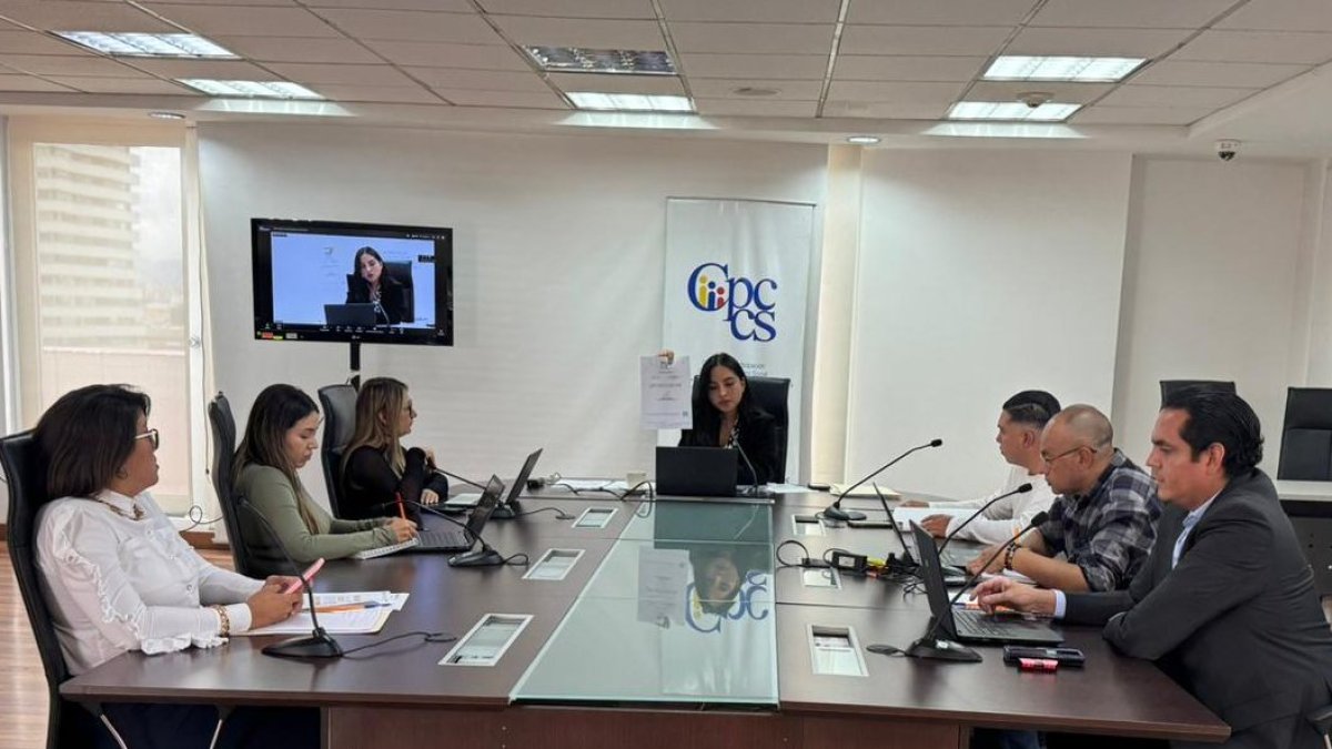 Comisión Técnica del CPCCS durante el proceso de revisión y aprobación de la terna para la Judicatura.