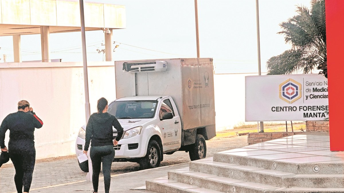 Crimen. Dos mujeres fueron asesinadas mientras dormían. Una de ellas fue identificada como Juliana Tufflar.