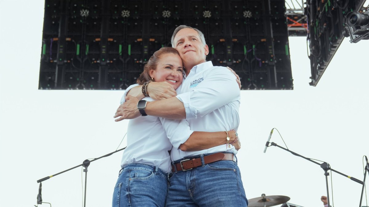 Marcela Aguiñaga anunció su renuncia por motivos familiares; Carlos Serrano tomará el mando de la Prefectura del Guayas.