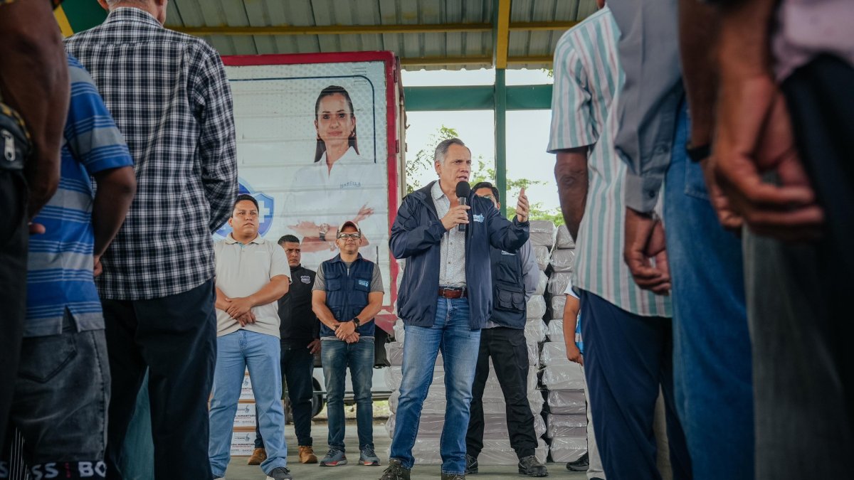 Carlos Serrano asumirá la Prefectura del Guayas tras la renuncia de la prefecta Marcela Aguiñaga, por motivos familiares.