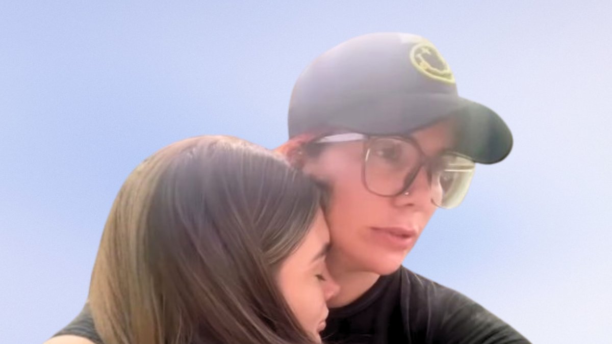 Krysthel Chuchuca y Carolina Jaume tras quedar en libertad.