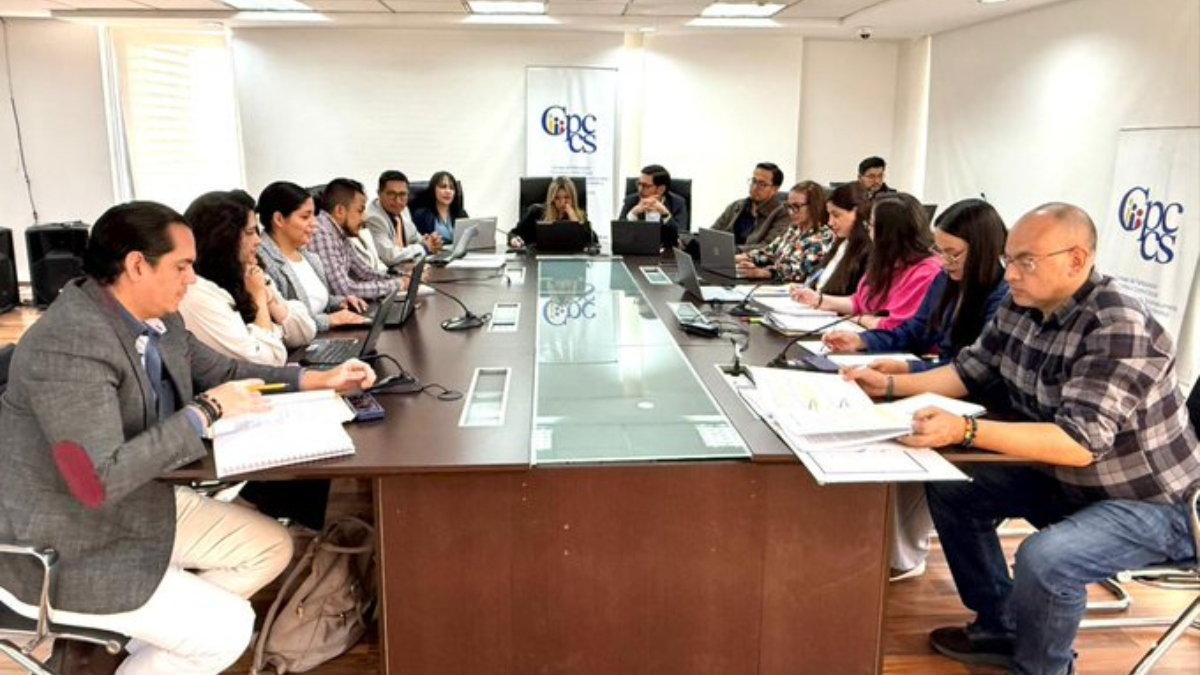 La Comisión Ciudadana de Selección y el  Equipo Técnico de designación del Fiscal General del Estado se reunió el 1 de abril del 2026.