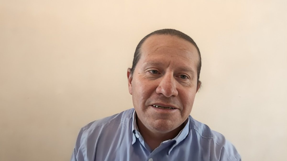 Raúl Iván González, presidente del movimiento Construye, cuestiona el proceso de cancelación impulsado por el CNE y advierte un trasfondo político en la decisión.