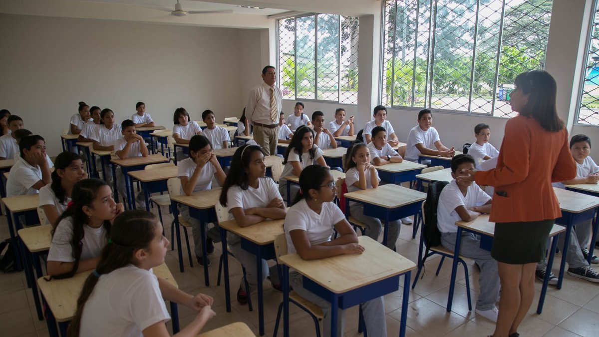 El sistema educativo fiscal volverá a recurrir al proceso Educa Empleo para cubrir vacantes docentes en todo el país.