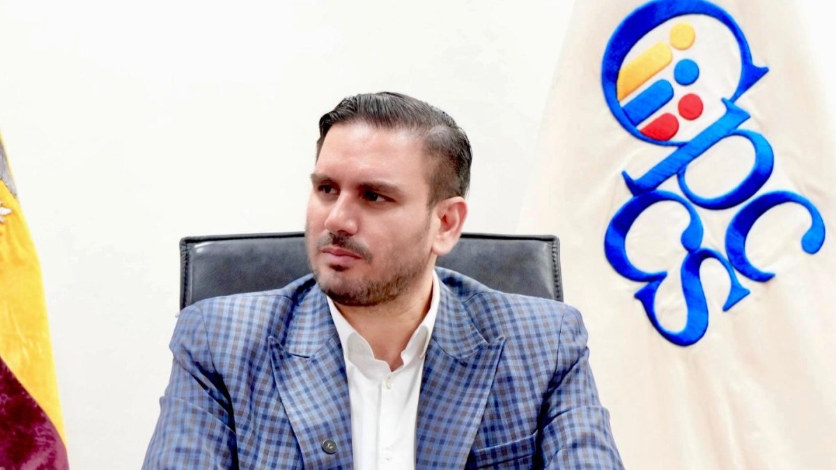 El asambleísta de la RC, Luis Molina, pidió al presidente del CPCCS, Andrés Fantoni (f), que responda por escrito si acatará la sentencia en el caso de Alexandra Villacís.