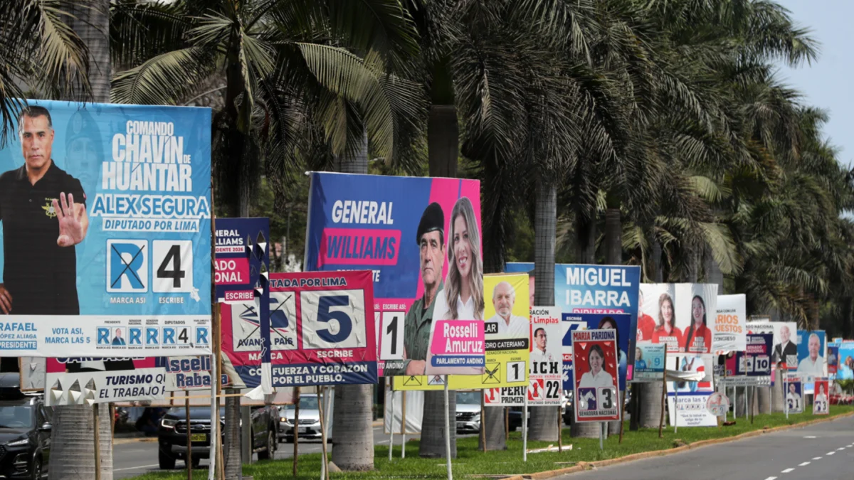 Las elecciones en Perú y Colombia se desarrollan en un contexto de crimen organizado y tensiones políticas que inciden en la seguridad de Ecuador.