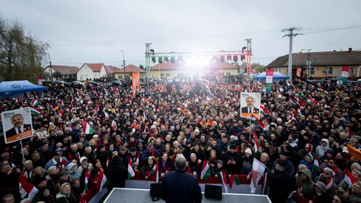 Imagen de un acto de campaña del ultranacionalista Viktor Orbán cedida por el Gobierno húngaro.