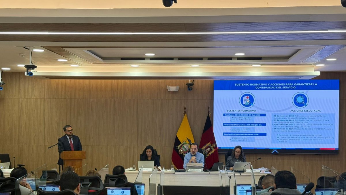 Sesión del Concejo Metropolitano de Quito donde se presentó el informe de la tasa de basura.