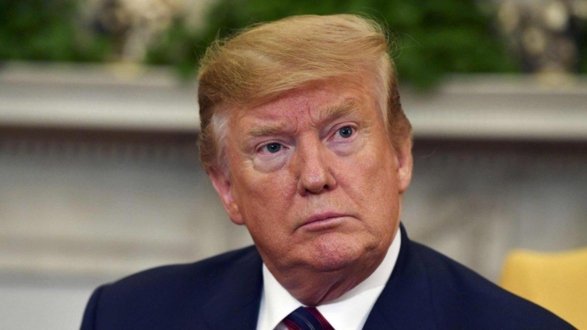 Cualquier país que provea armas militares a Irán será gravado con un arancel del 50 % sobre todos los bienes que exporte a Estados Unidos.